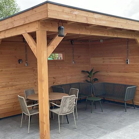 Vakantiewoning T Uusje เวเมลดิงเงอ ภายนอก รูปภาพ